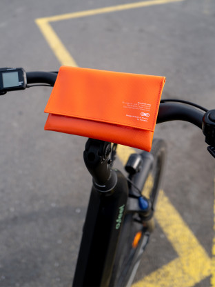 Véloche orange pour vélo