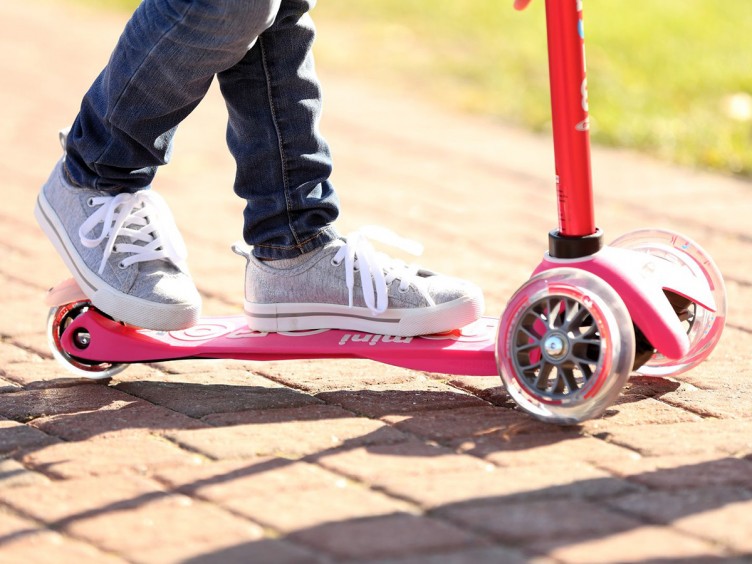 Trottinettes dès 2 ans